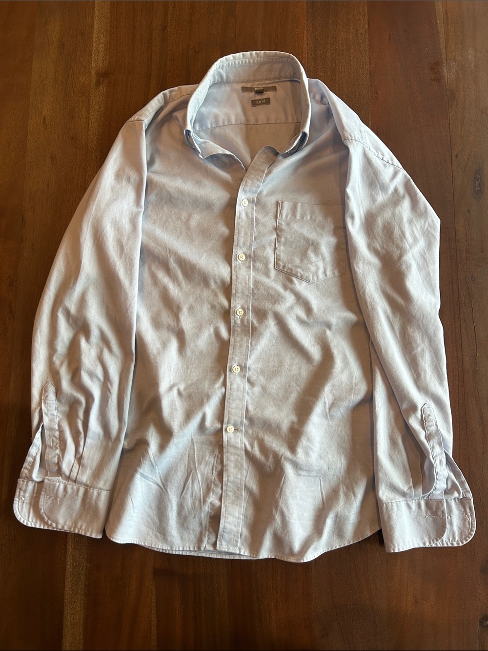 Uniqlo Men's Light Blue Oxford Button-Down Shirt